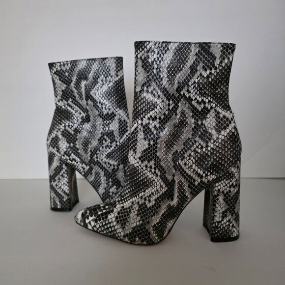 Pretty Little Thing Black Snake High Point Ankle Boots Women's Size 5 - Picture 3 of 5